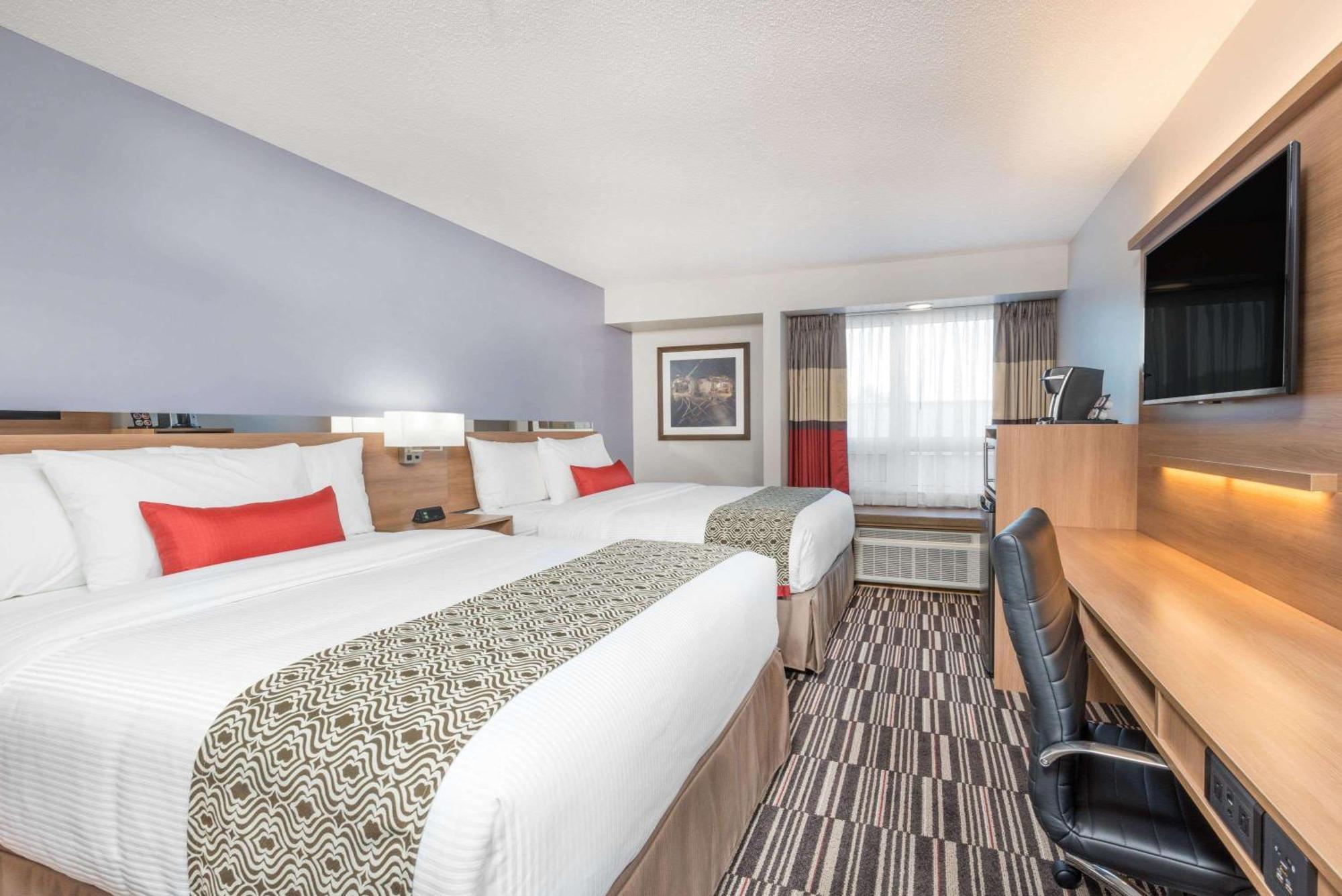 Microtel Inn & Suites By Wyndham Sudbury Exteriör bild