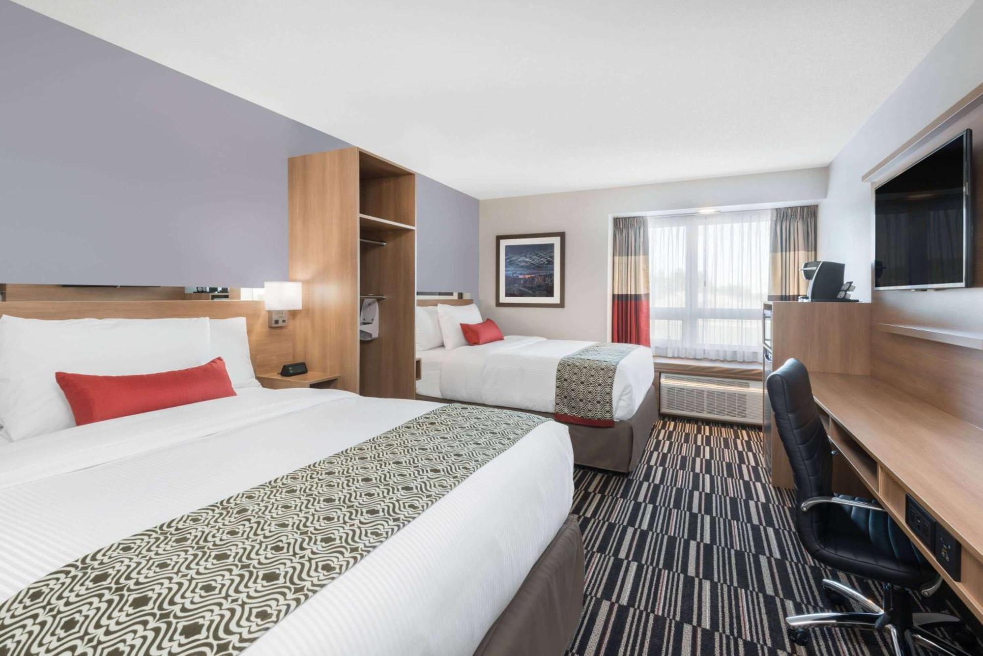 Microtel Inn & Suites By Wyndham Sudbury Exteriör bild